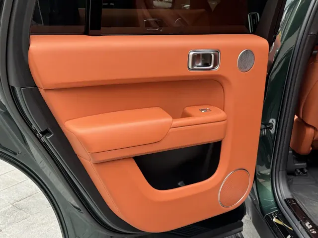 Li Auto L9 — Фото автомобиля 16
