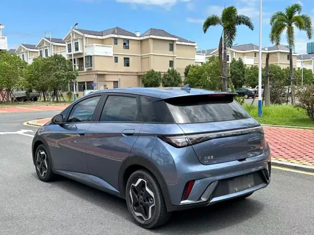 BYD Dolphin — Фото автомобиля 9