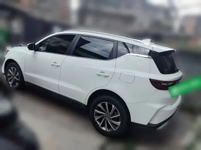 Geely Vision X6 — Фото автомобиля 24