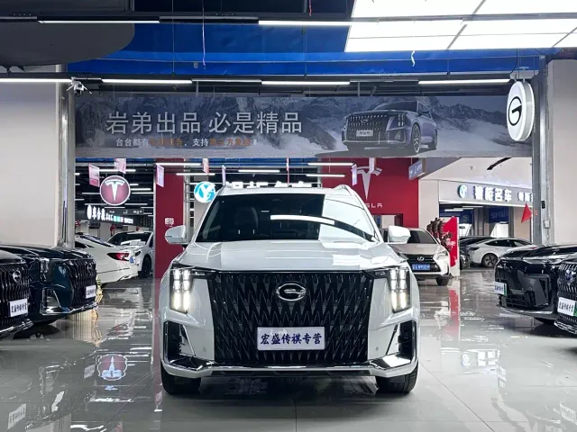 GAC Trumpchi GS8 — Фото автомобиля 4