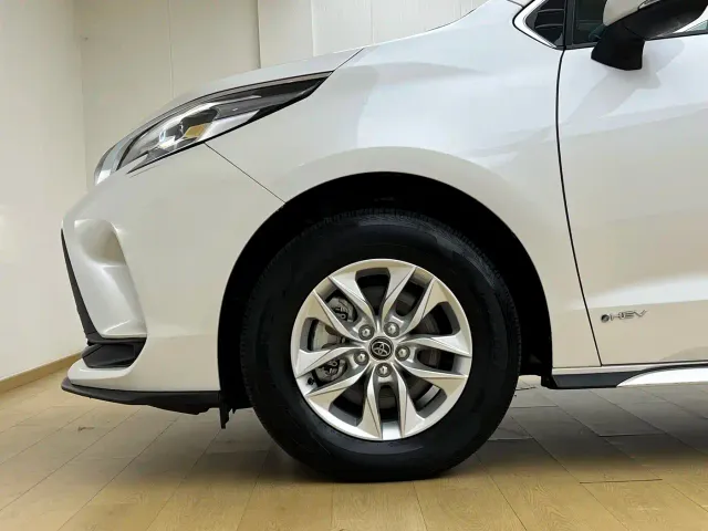 Toyota Granvia — Фото автомобиля 5