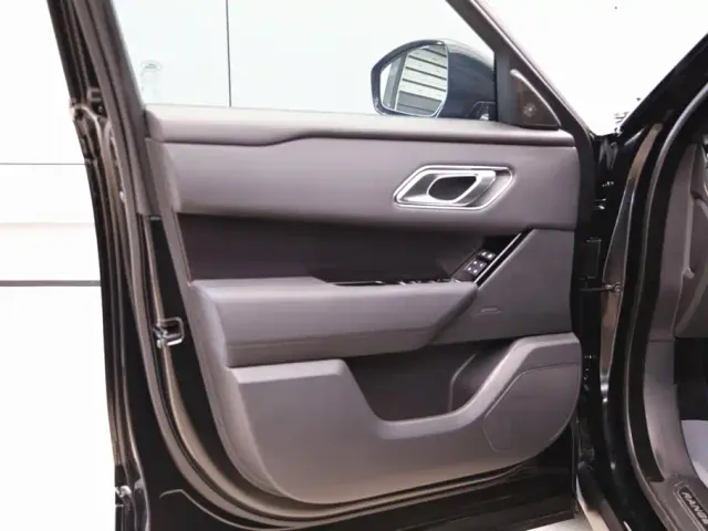 Land Rover Range Rover Velar — Фото автомобиля 10