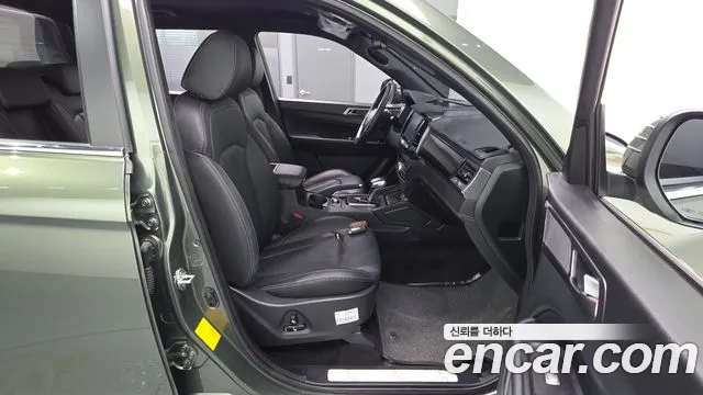 KG_Mobility_Ssangyong Rexton Новый Rexton Sport Khan Дизель 2.2 4WD — Фото автомобиля 26