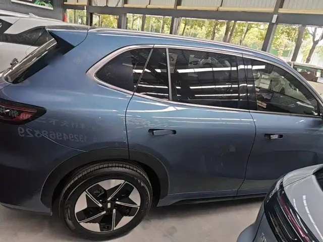 Geely Galaxy E5 — Фото автомобиля 6