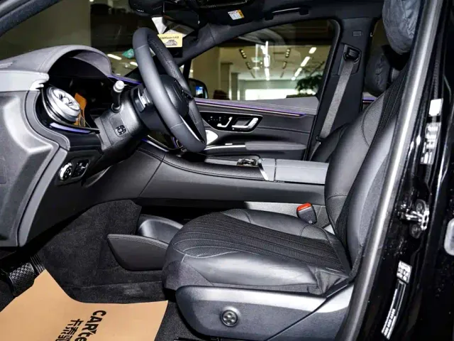 Mercedes-Benz EQS SUV — Фото автомобиля 25
