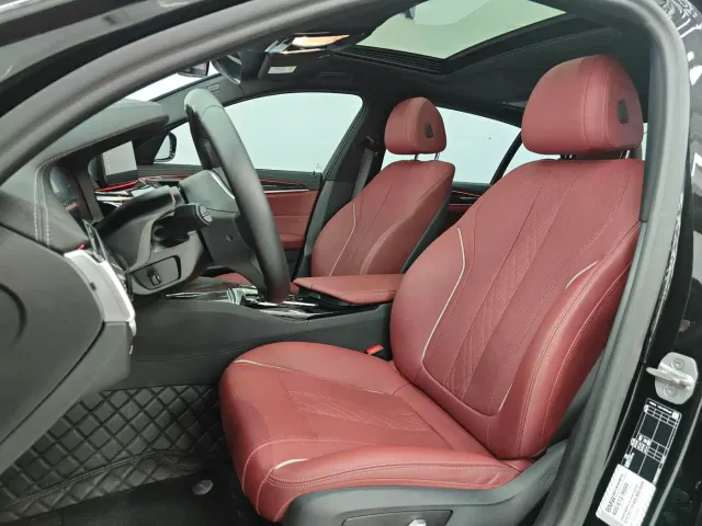 BMW 5 Series — Фото автомобиля 7