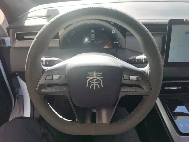 BYD Qin PLUS — Фото автомобиля 10