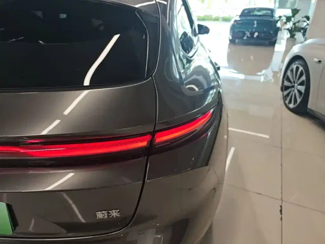Nio ET5 Touring — Фото автомобиля 7