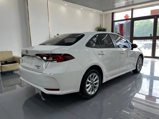 Toyota Corolla — Фото автомобиля 4