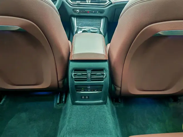 BMW 3 Series — Фото автомобиля 13