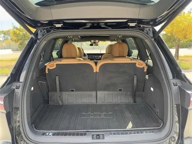 Li Auto ONE — Фото автомобиля 20