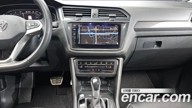 Volkswagen Tiguan Tiguan 2 поколение 2.0 TDI 4Motion Prestige — Фото автомобиля 13