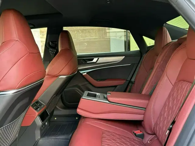 Audi A7L — Фото автомобиля 5