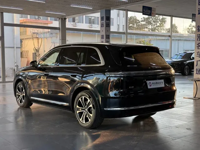 Aito M7 — Фото автомобиля 4