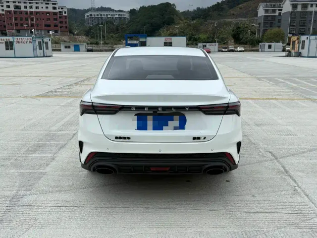 Geely Binrui — Фото автомобиля 8