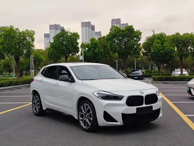 BMW X2 — Фото автомобиля 3