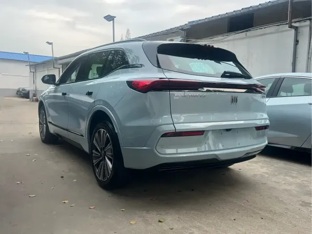 Buick Buick E5 2023 Premium Long Range Edition — Фото автомобиля 4