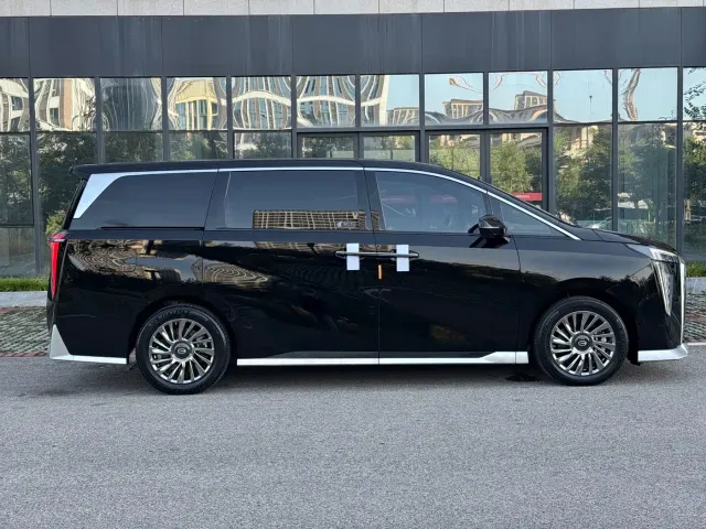 GAC Trumpchi M8 — Фото автомобиля 8