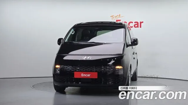 Hyundai Staria Staria 4WD Tourer 9 мест — Фото автомобиля 3
