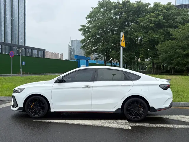 Geely Binrui — Фото автомобиля 11