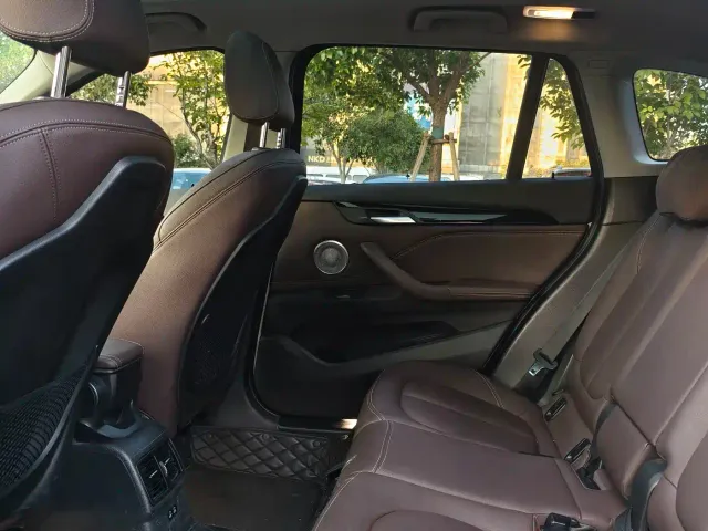 BMW X1 — Фото автомобиля 10