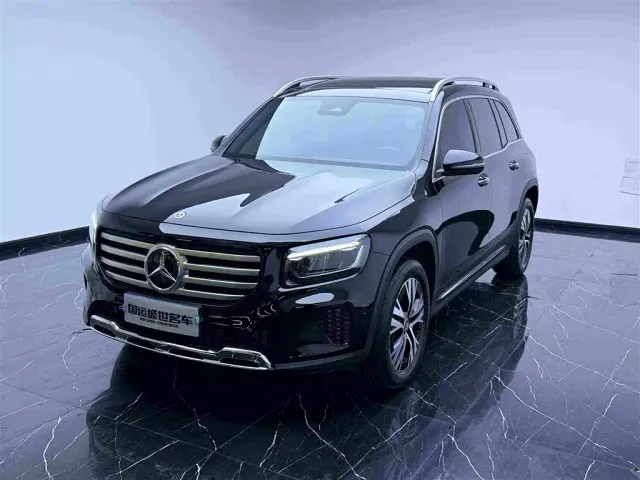 Фотография автомобиля — Mercedes-Benz GLB-Class