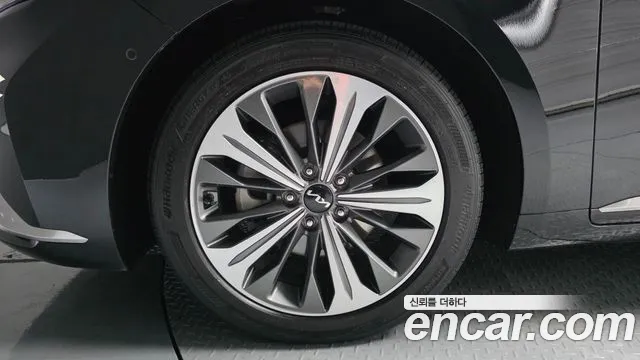Kia K8 K8 Hybrid — Фото автомобиля 5