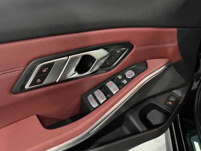 BMW 3 Series — Фото автомобиля 13