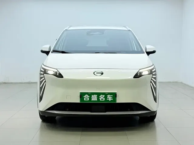 GAC Aion Y — Фото автомобиля 2