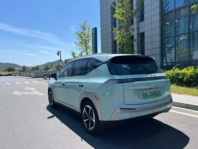 GAC Aion Y — Фото автомобиля 5