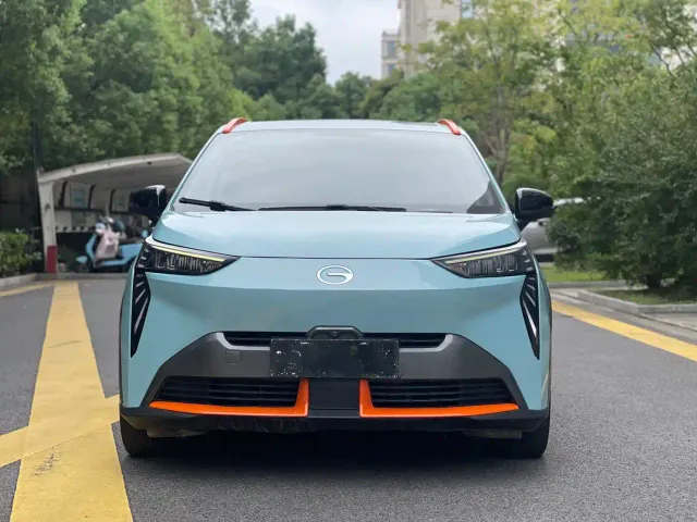 GAC Aion Y — Фото автомобиля 2