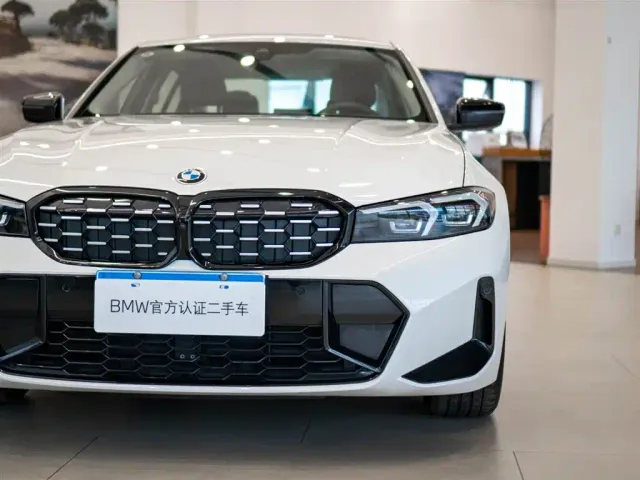 BMW 3 Series — Фото автомобиля 3