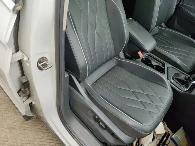 Volkswagen Tiguan L — Фото автомобиля 24