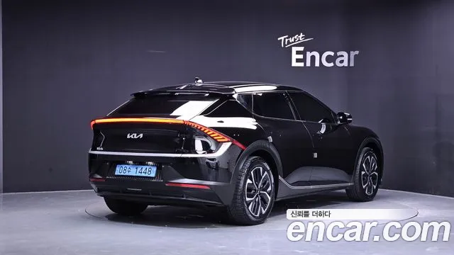 Kia EV6 — Фото автомобиля 2