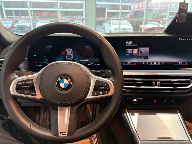 BMW i4 — Фото автомобиля 8