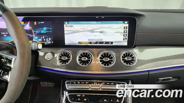 Mercedes-Benz E-Class — Фото автомобиля 13