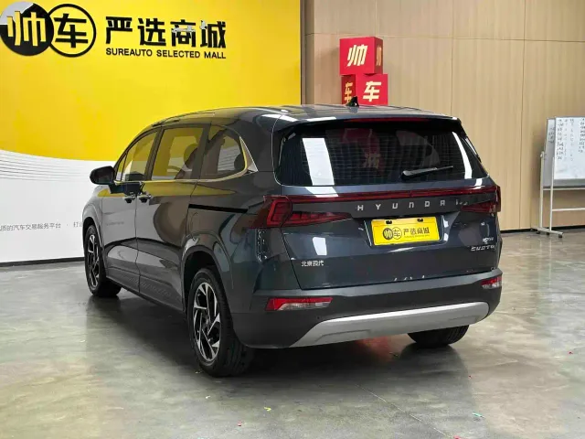 Hyundai Custo — Фото автомобиля 5