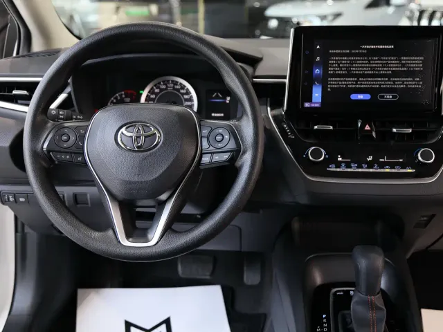 Toyota Corolla — Фото автомобиля 11