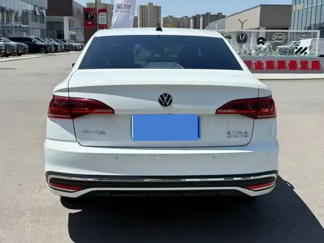 Volkswagen Bora — Фото автомобиля 5