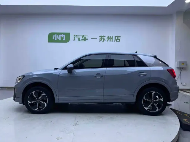 Audi Q2L e-tron — Фото автомобиля 7