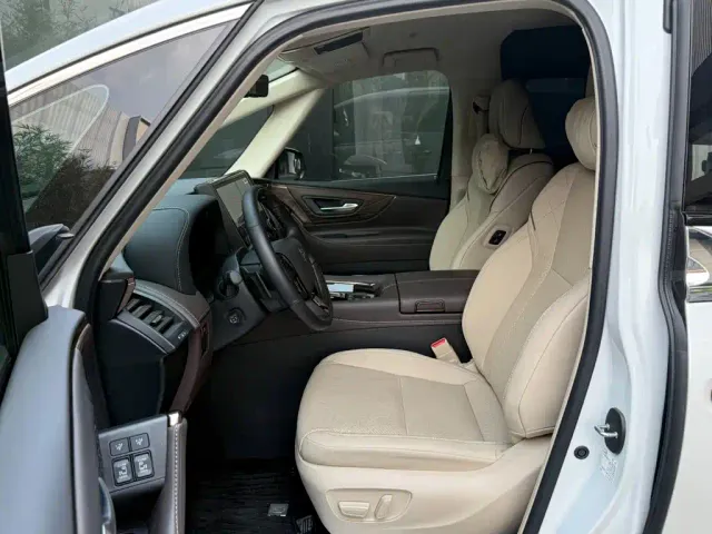 Toyota Alphard — Фото автомобиля 4