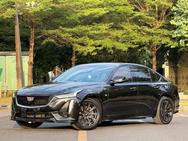 Фотография автомобиля — Cadillac CT5