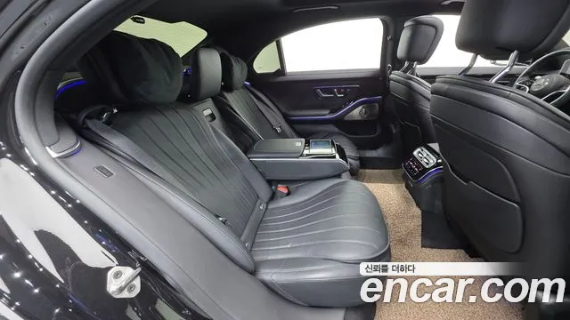 Mercedes-Benz S-Class — Фото автомобиля 20