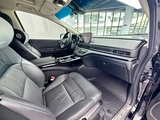 Honda Elysion — Фото автомобиля 3