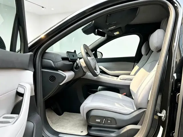 Nio EC6 — Фото автомобиля 3