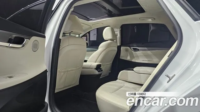 Hyundai Grandeur (New) Hybrid — Фото автомобиля 18