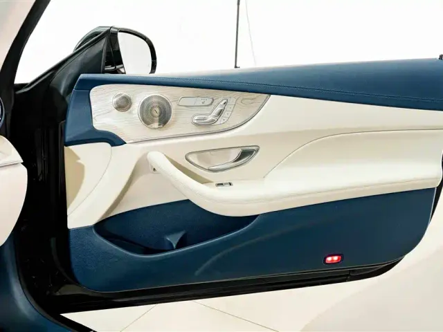Mercedes-Benz E-Class — Фото автомобиля 17