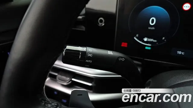 Hyundai Grandeur Grandeur (GN7) 3.5 Бензин 2WD — Фото автомобиля 30
