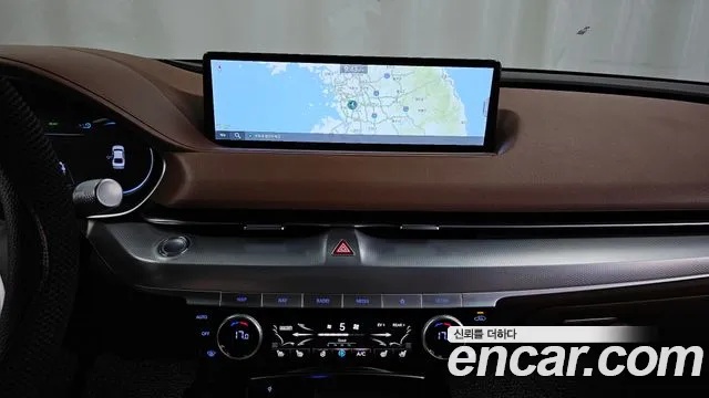 Genesis G80 Electrified G80 (RG3) — Фото автомобиля 12