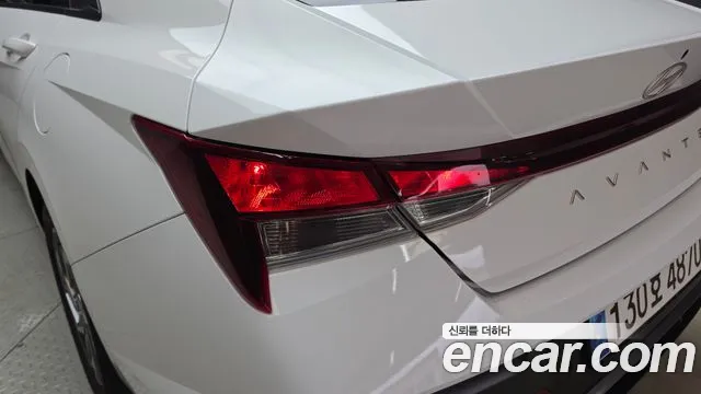 Hyundai Avante CN7 — Фото автомобиля 8